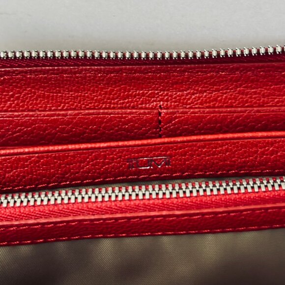 TUMI Red Leather Zip-Around Continental Wallet - Picture 8 of 9